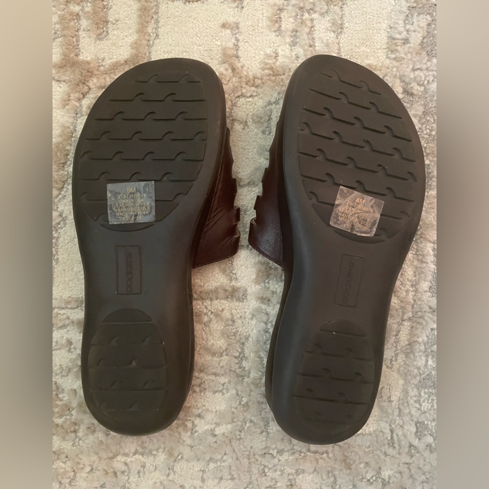 NEW DOCKERS WOMENS LEATHER STRAP SANDAL - size 8 - Picture 3 of 5